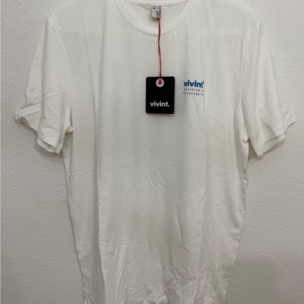 Vivint T-Shirt Size Medium White Men's Vivint Topographic
